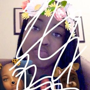 Meet your Posher, Angelique